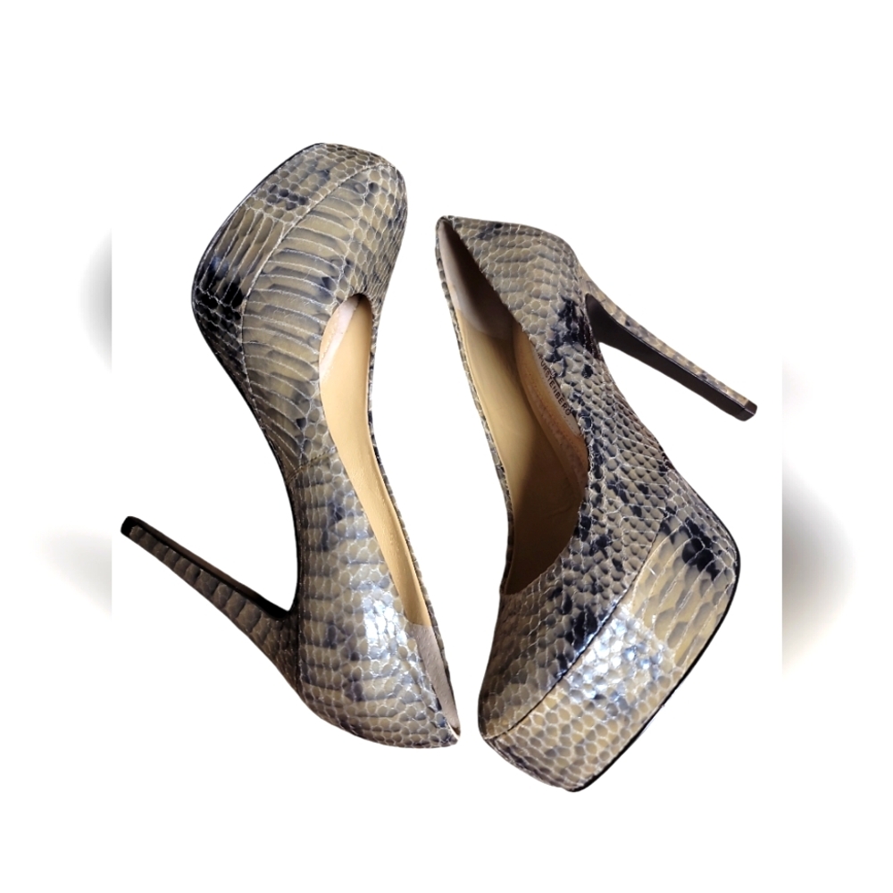 Diane Von Furstenberg Platform Snakeskin heels